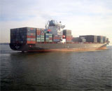Скоростные ограничения для грузовых кораблей, выполняющих морские грузоперевозки, помогут сократить уровень загрязнения более чем на 50%