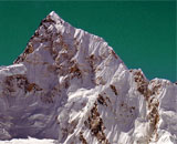 Вершина Эвереста была покорена шесть десятков лет назад
