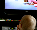 Телевизор делает малышей толстыми и глупыми