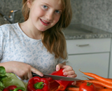 Стоит ли хитростью заставлять детей есть овощи