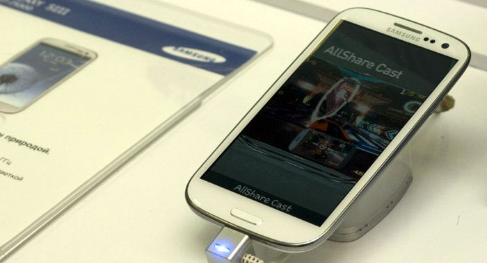 Samsung Galaxy sIII также оснащен датчиком давления