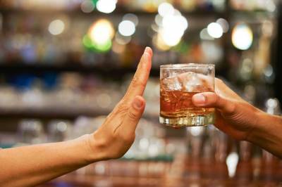 Алкоголь увеличивает артериальное давление даже у взрослых без гипертонии